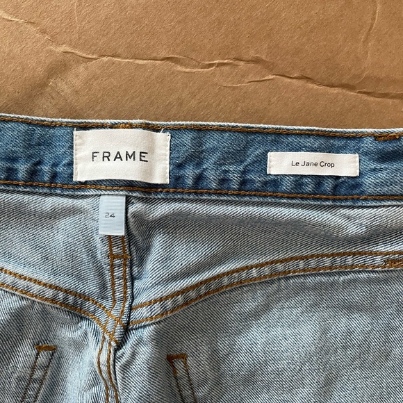 FRAME Le Jane High Waist Crop Straight Leg Jeans in Mid-Blue Wash - Picture 7 of 8